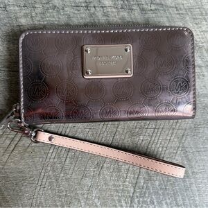 Michael Kors Metallic Bifold Wallet Wristlet Zip Closure
